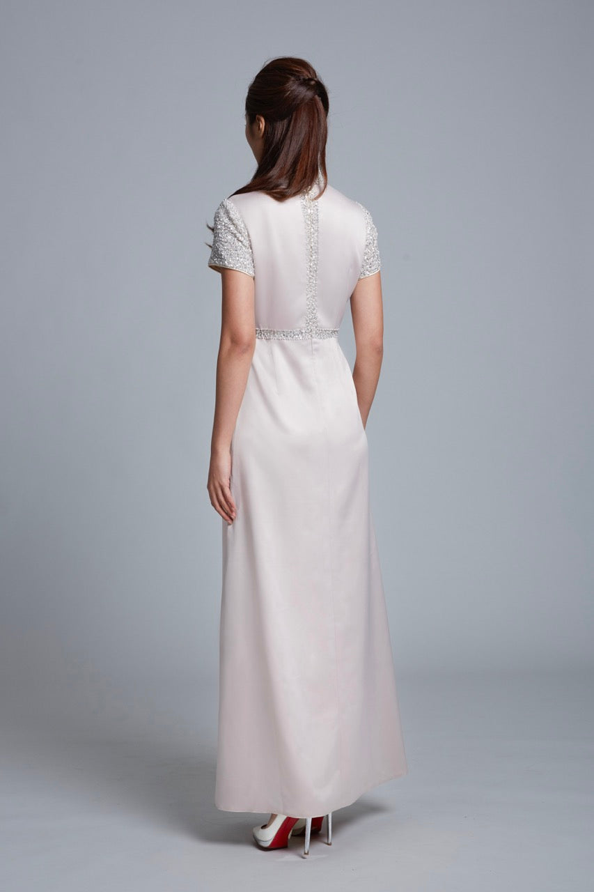 Short Sleeves Jewelled Qipao Gown