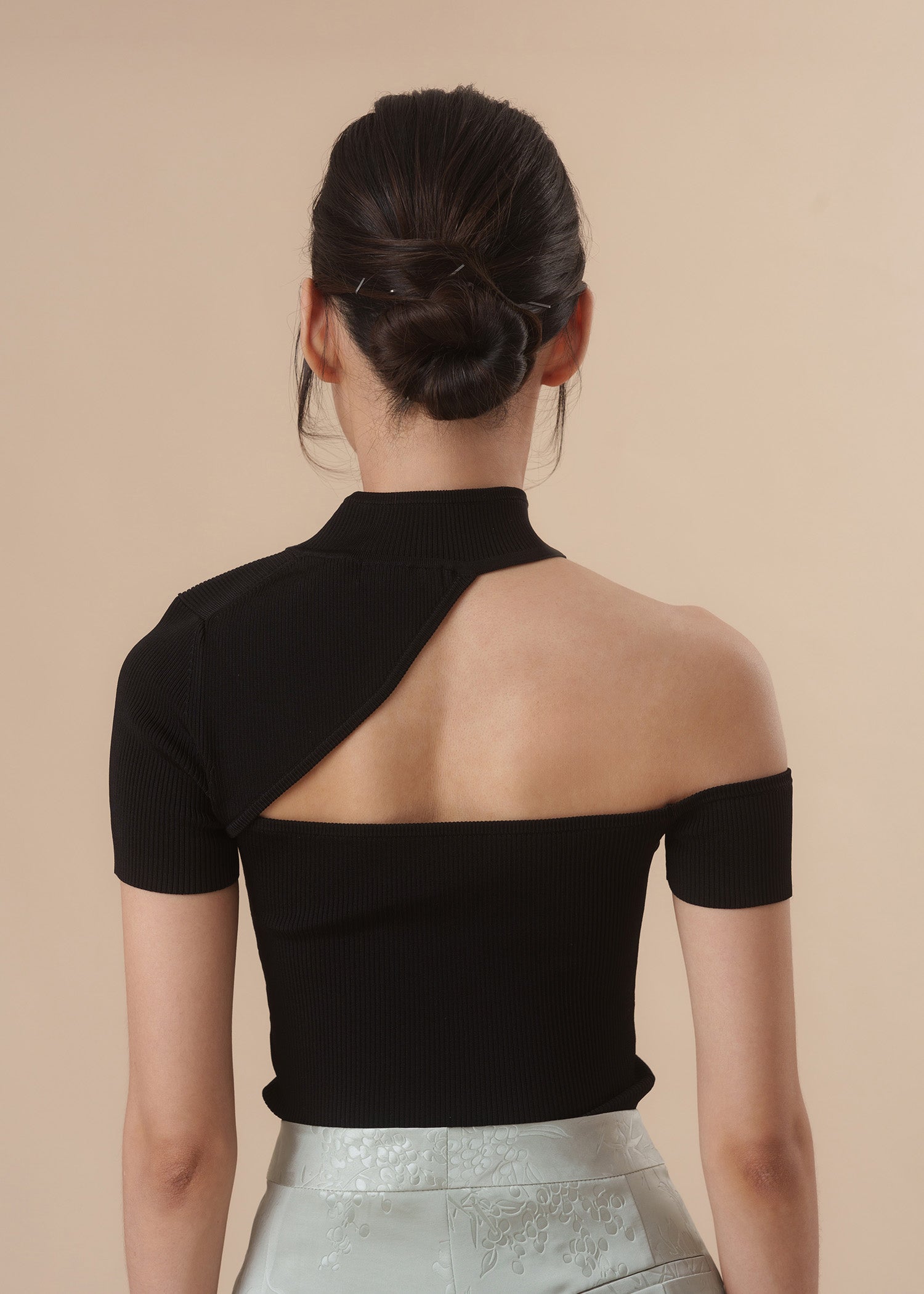 Knitted Cut Out Qipao Top (Black)