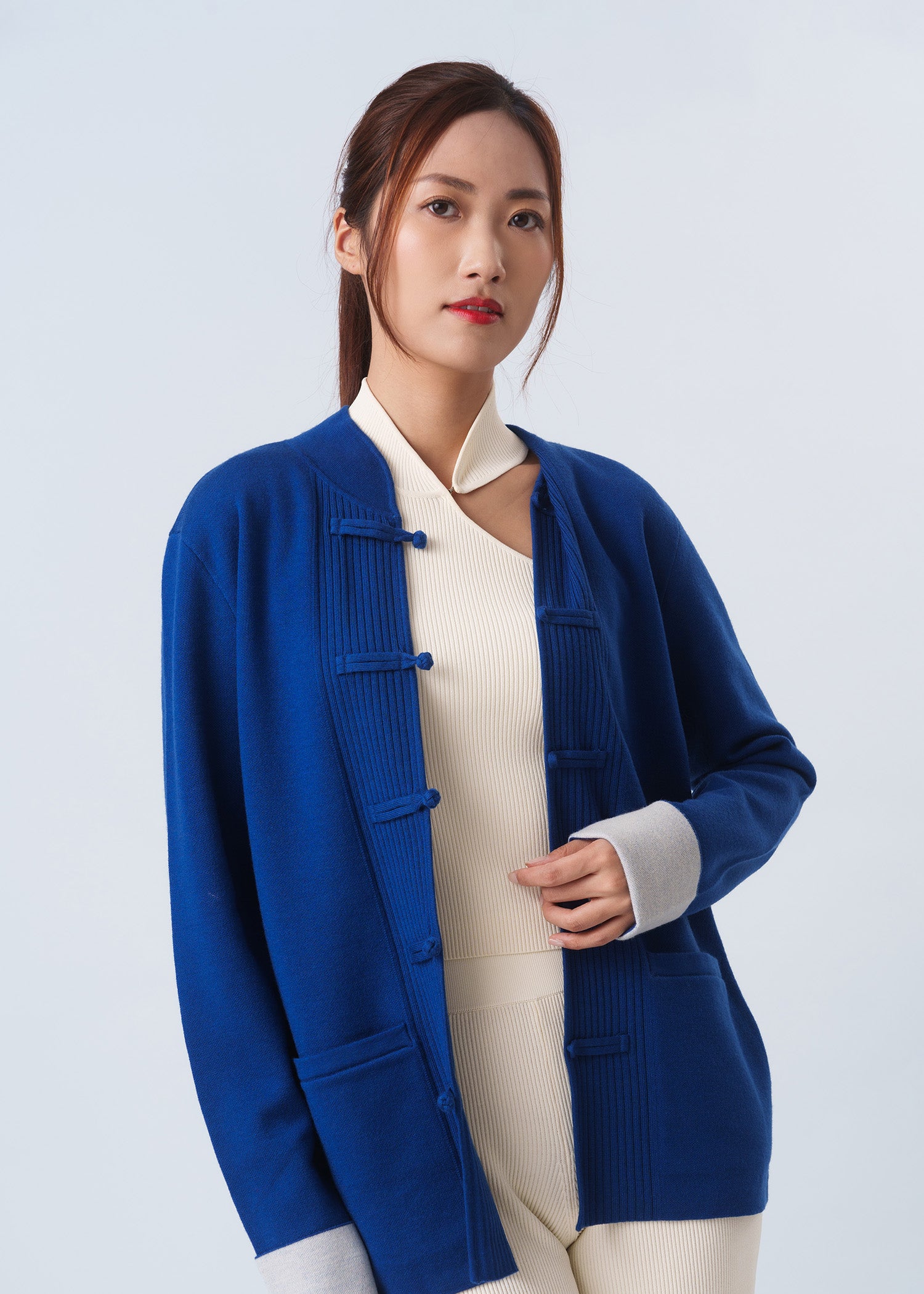 Bicolor Knitted Tang Jacket (Blue/ Off White)