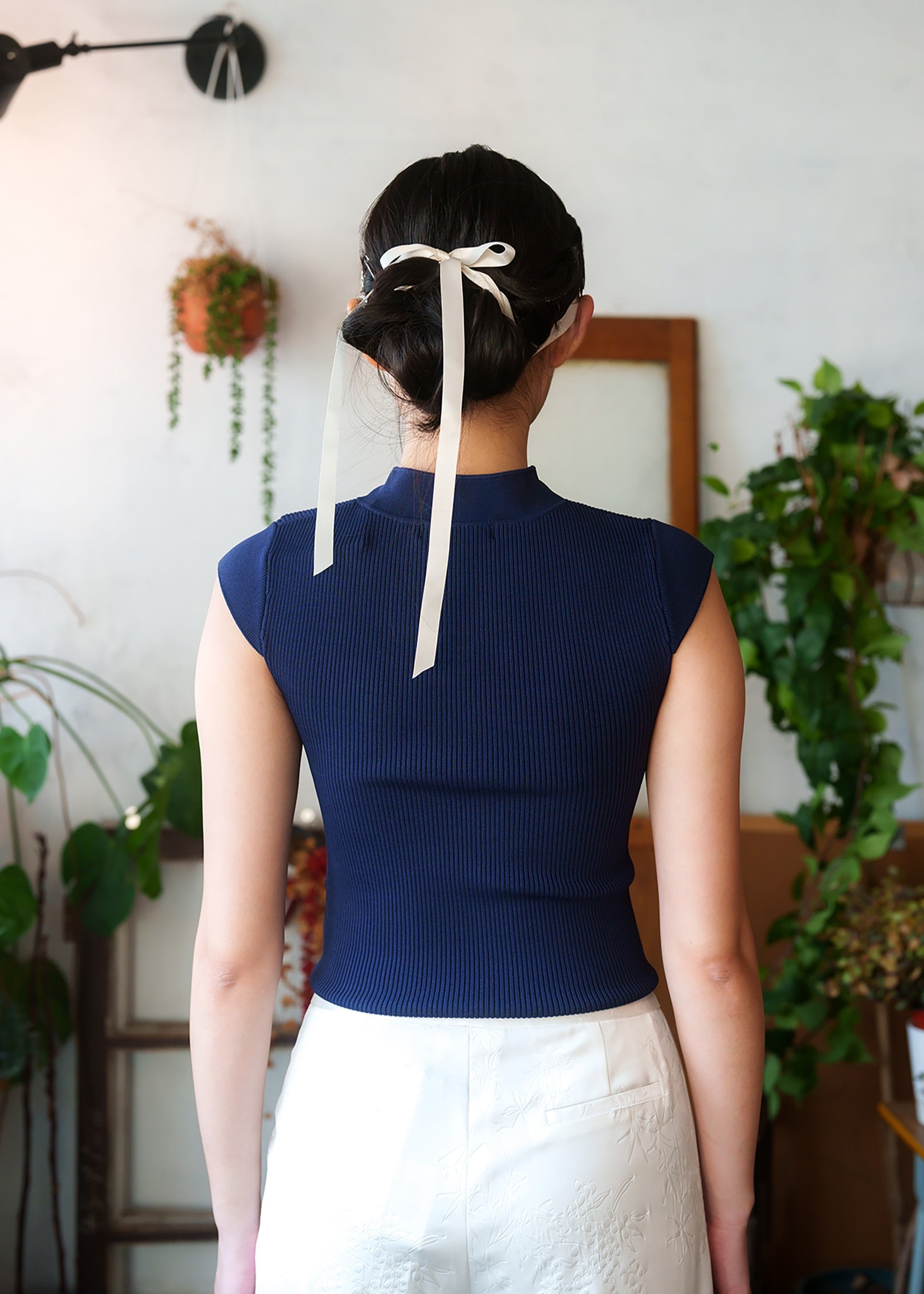 Cap Sleeve Knitted Keyhole Top (Dark Blue)