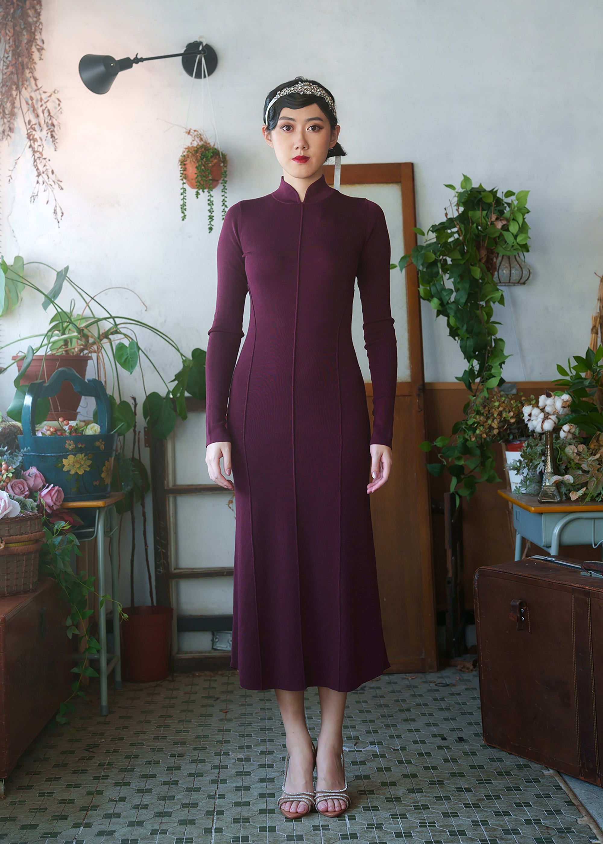 Long Sleeves Open Back Knitted Qipao (Burgundy)