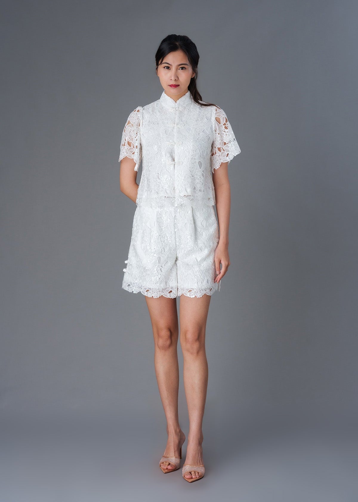 Sequinned Lace Qipao Shorts (White)