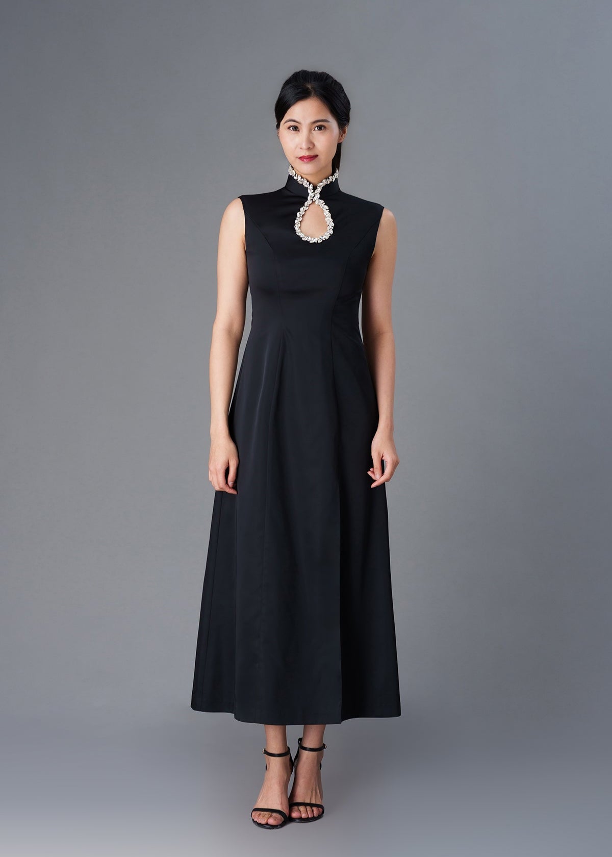 Crystal Keyhole Qipao (Black)