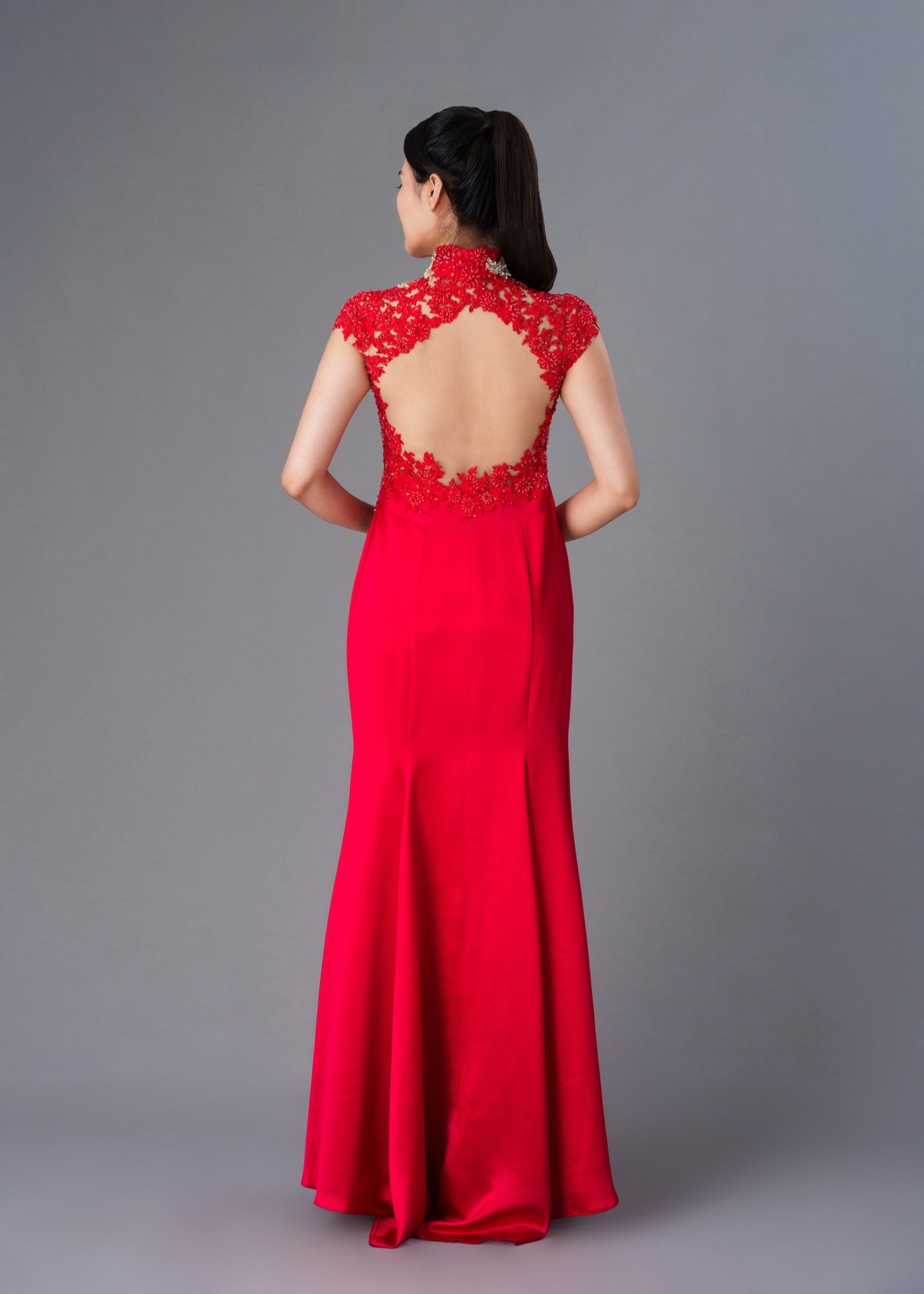 Queen of the Meadow Bridal Qipao