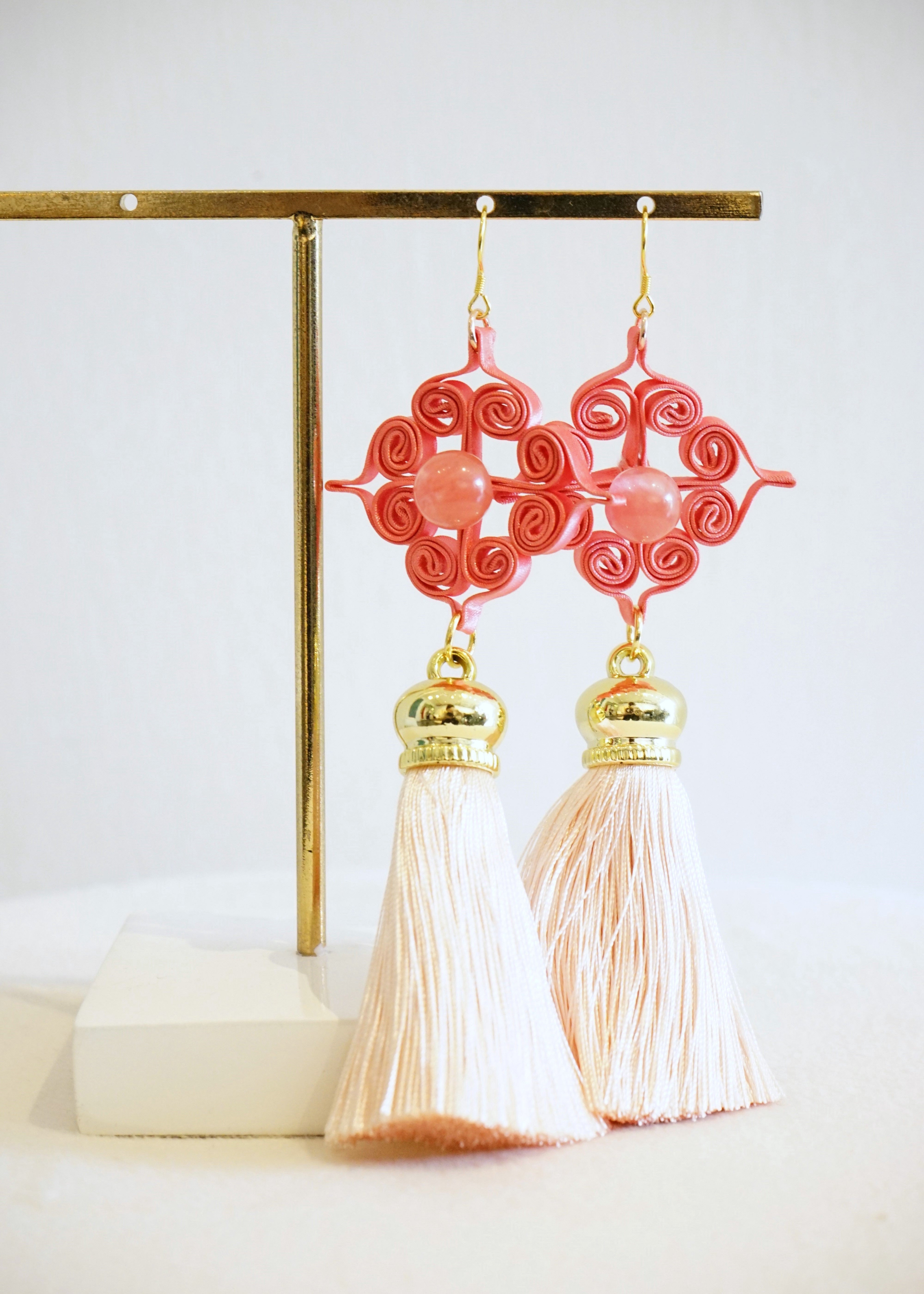 Ru Yi Pankou Tassel Earrings (Pink)