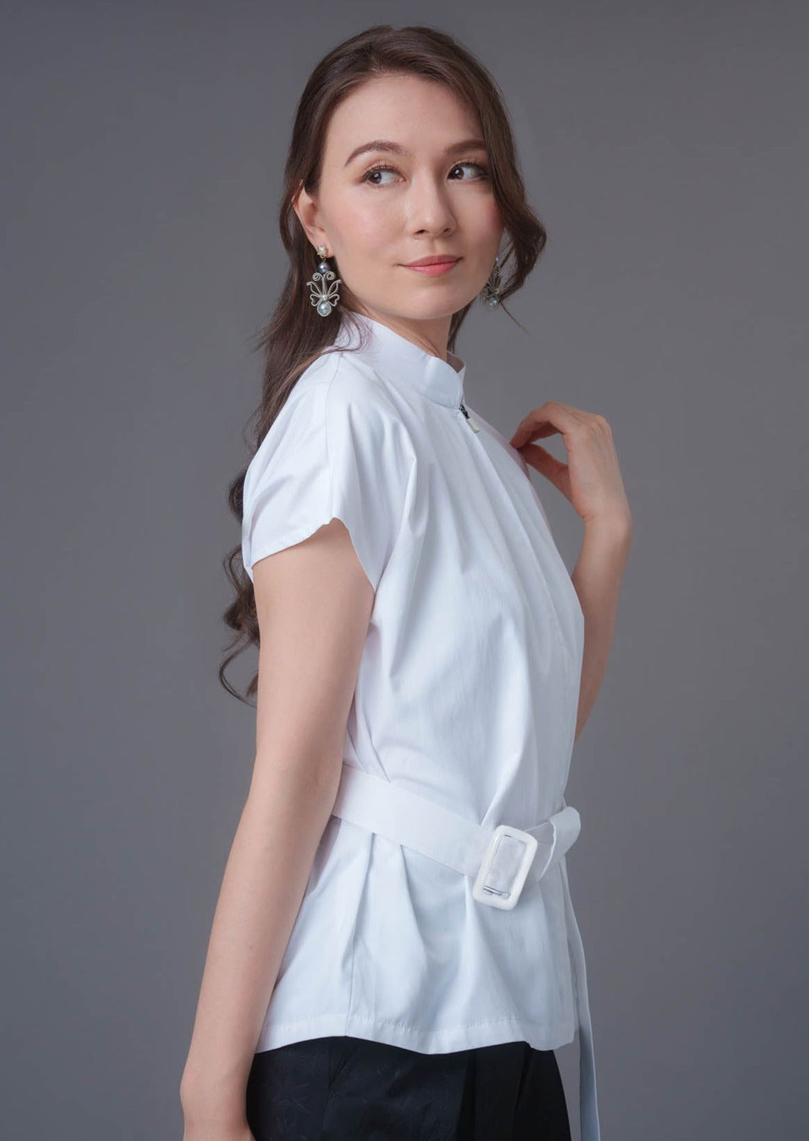 Extended Sleeves Mandarin Blouse (White)