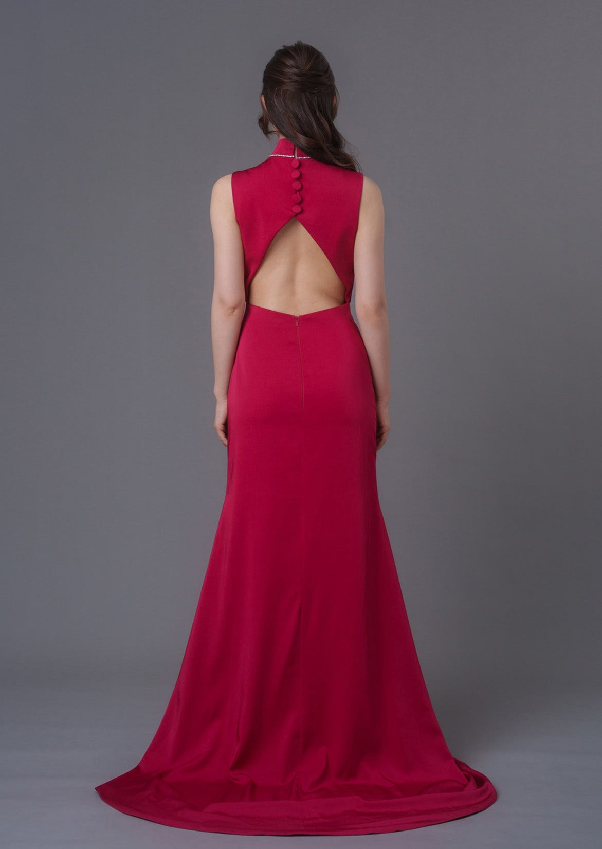 Qipology bridal qipao - Sleeveless Open Back Wedding Qipao, featuring mandarin collar, and high slit and decorated with crystal (back full body picture)